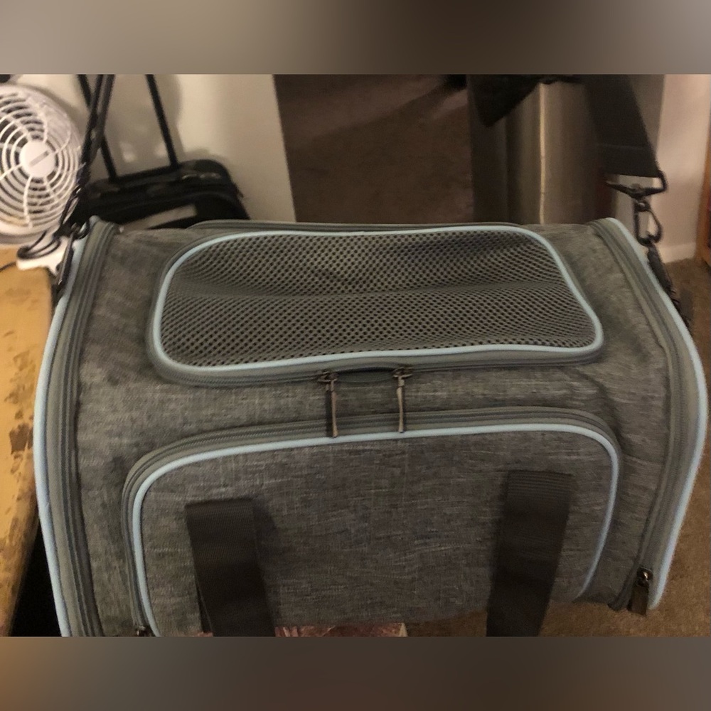 Petsfit Expandable Small Pet Carrier Airline Approved 16x10x9 Inches Small Grey